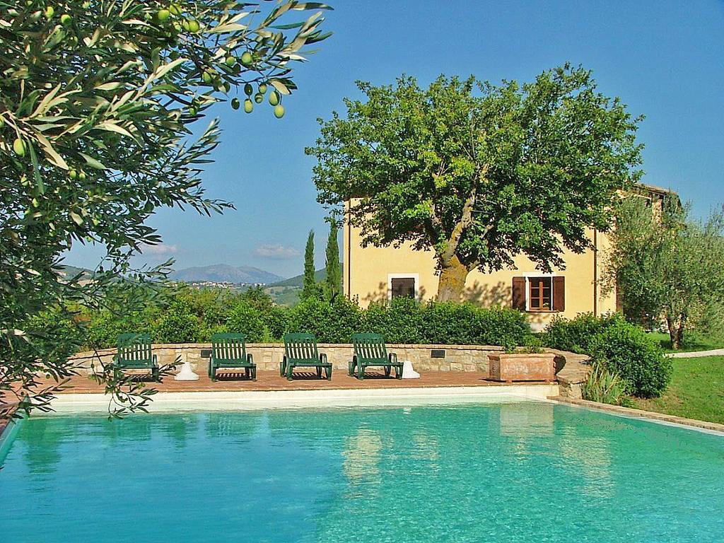 Agriturismo Castagna Alta Valfabbrica Bagian luar foto