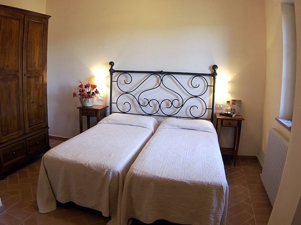 Agriturismo Castagna Alta Valfabbrica Bagian luar foto